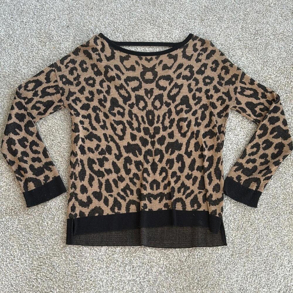 Soho Jeans Leopard Print Women's Sweater Medium